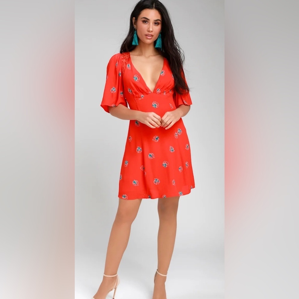 Free People Women’s Mockingbird‎ Open Back Lace Mini Dress Red Floral